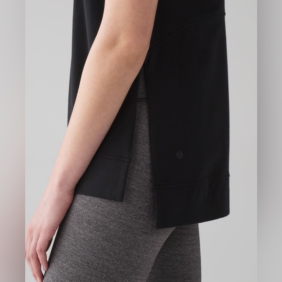 Lululemon Cut Above Tee - Picture 3 of 4